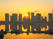 调控高压之下：房企拿地现“鲸吞效应”